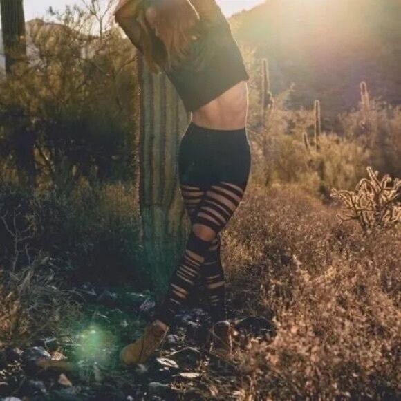 ALO Yoga Black Slashed Up High Waisted Black Athletic & Casual Leggings - Picture 7 of 11